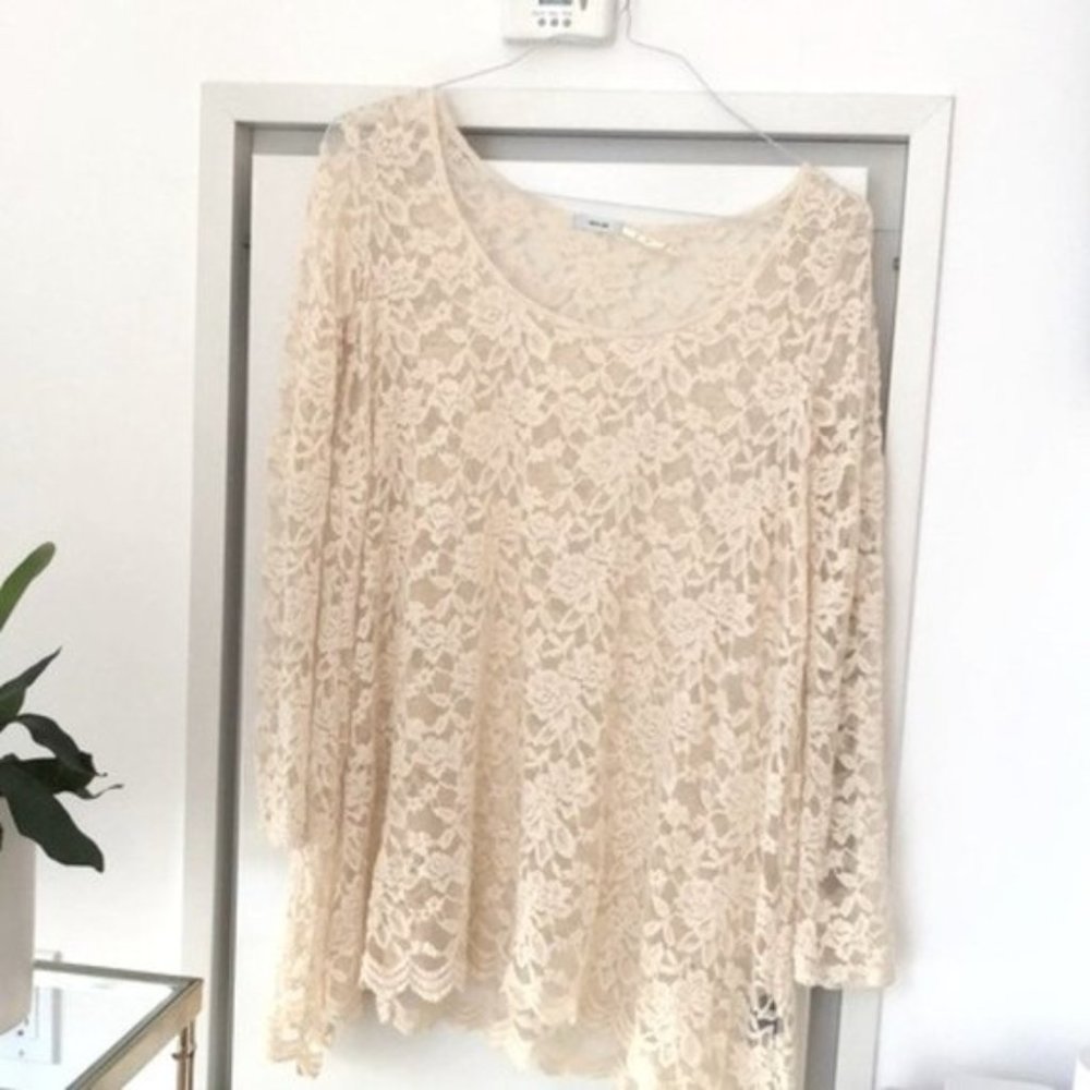Kimchi Blue (Urban Outfitters) Lace Dress